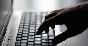 Статусы социальных сетей — для чего они? клавиатура